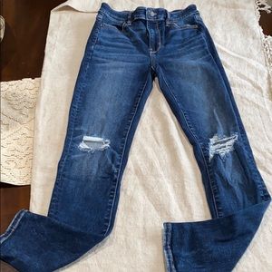 American Eagle Next Level Stretch Jeans size 4